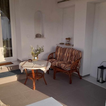 stegio Villa Parasporos Buitenkant foto