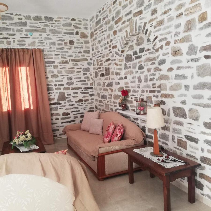 stegio Villa Parasporos Buitenkant foto