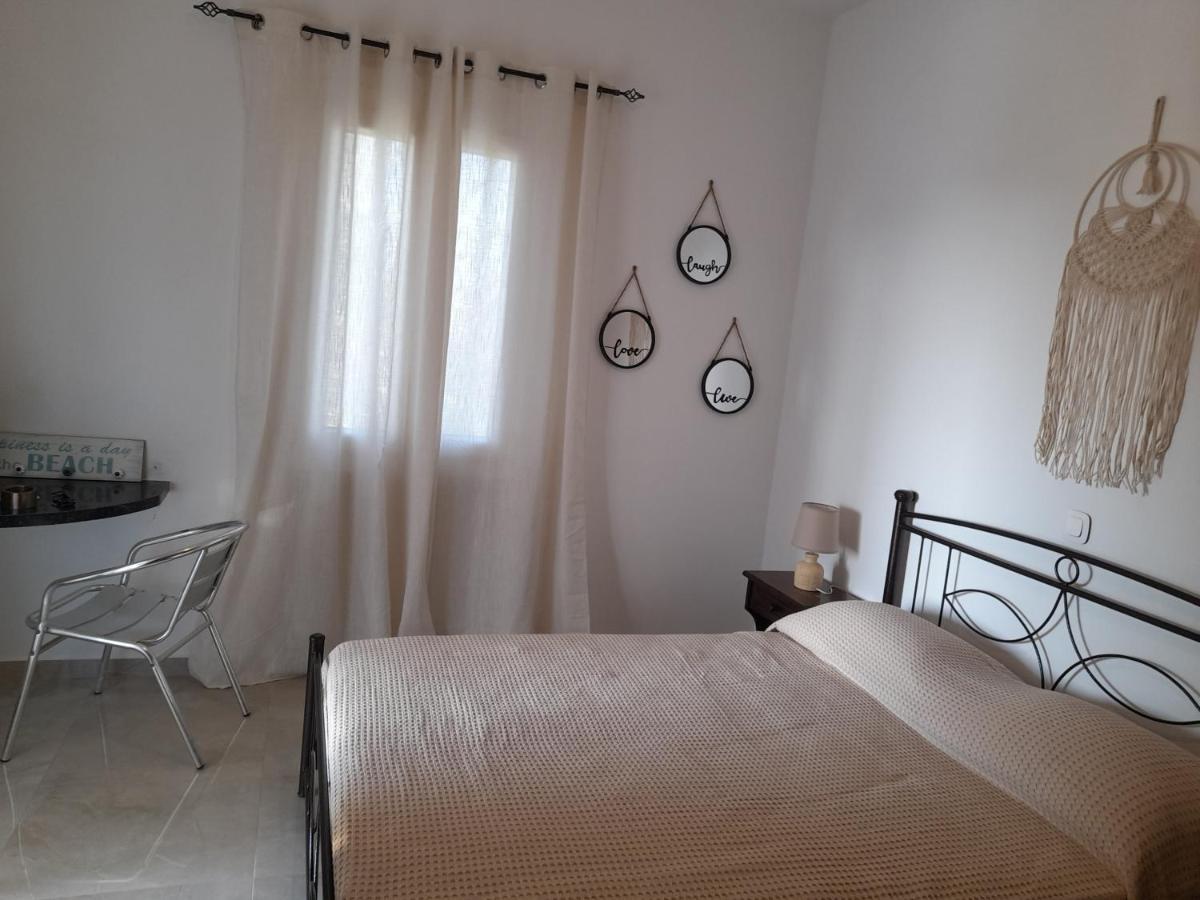 stegio Villa Parasporos Buitenkant foto