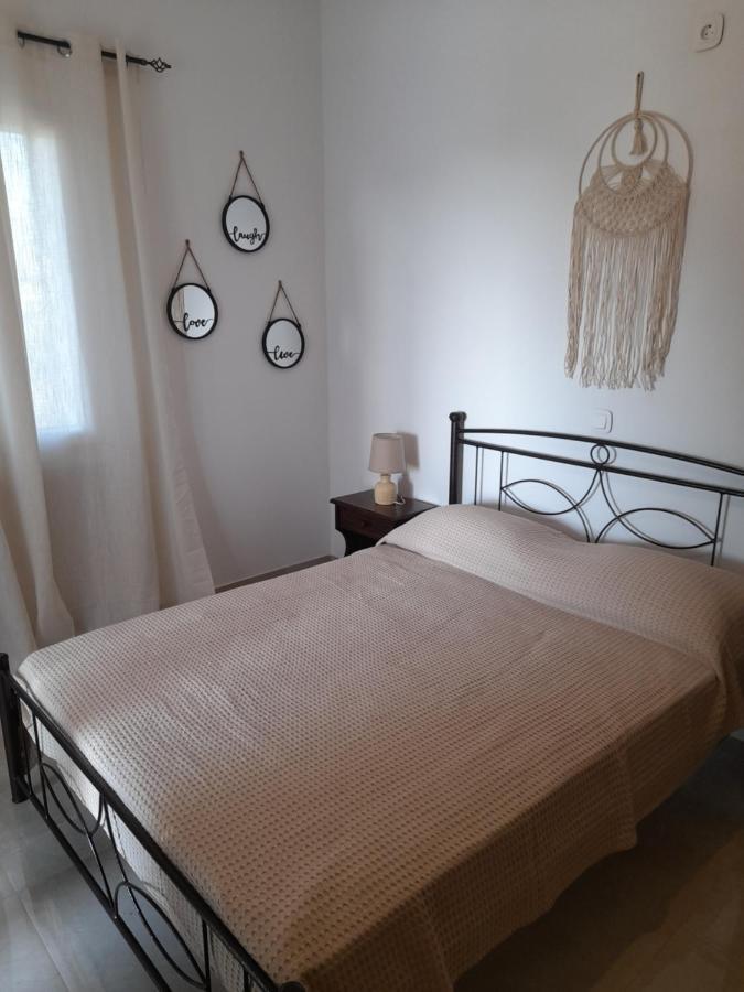 stegio Villa Parasporos Buitenkant foto